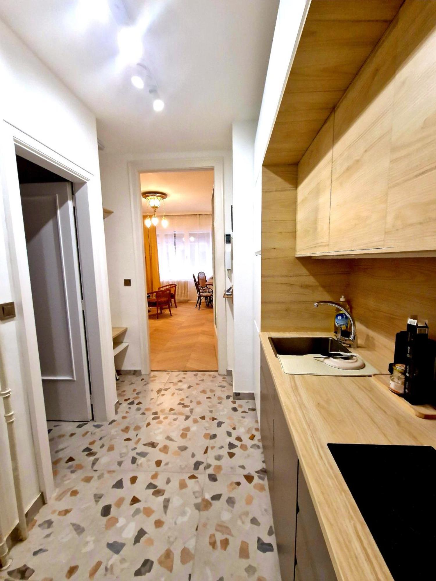 Charming Center Apartman Budapest Exteriör bild